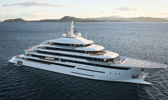 Slider yacht image